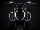 Ducati Diavel V3 zwart voorkant lampen